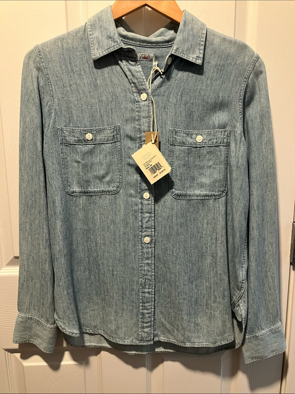 Faherty the tried and true shirt , midwash , new with tags , size xs , chambray